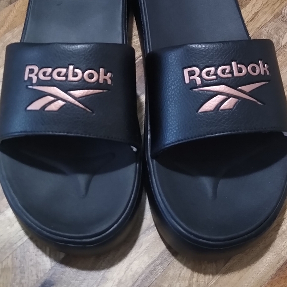 Reebok Slides - Picture 3 of 4
